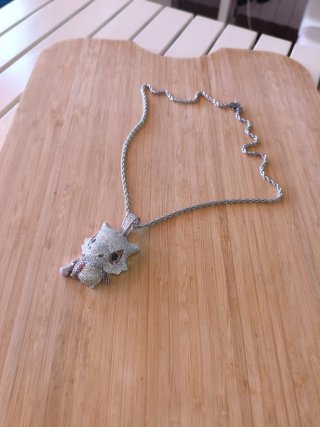 Collar con colgante Pokémon Cubone plateado