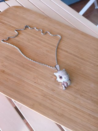 Collar con colgante Pokémon Cubone plateado