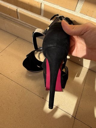 Tacones fiesta negros y plateados talla 37