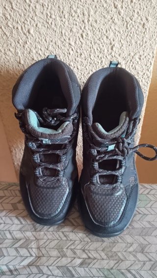 Botas montaña Boriken Talla 36
