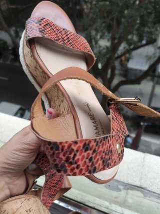 Sandalias Mariamare cuña marrón y naranja