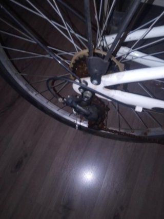 Bicicleta de paseo blanca