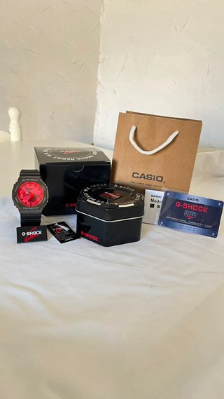 Reloj Casio G-Shock Rojo y Negro