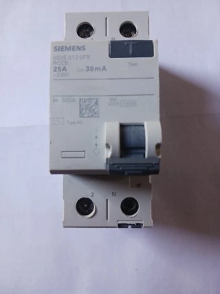 SIEMENS 5SV5 312-0FB RCCB 25A 30mA