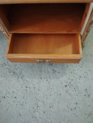 Mesita de noche madera maciza nueva