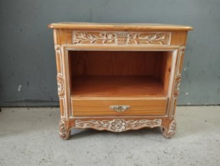 Mesita de noche madera maciza nueva