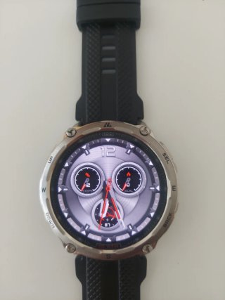 Reloj Kospet Tank T4 y tres correas