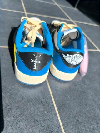 Nike Air Jordan 1 Low Travis Scott Fragment 37.5
