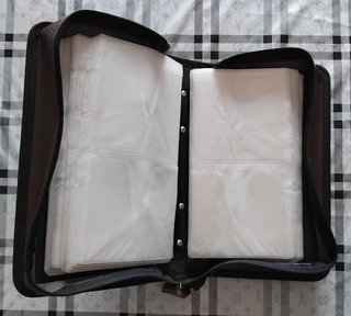 4 Estuches para CD o DVD