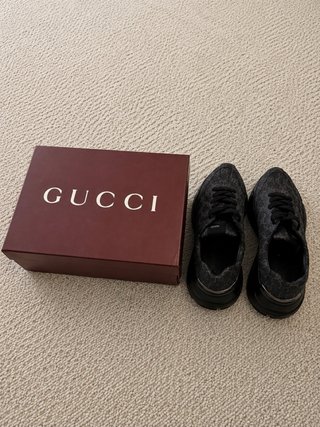 Zapatillas Gucci Negras y Grises
