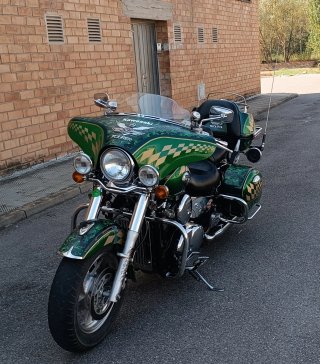 Kawasaki Vulcan 1500 Classic Tourer