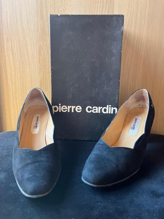 Zapatos salón ante negro Pierre Cardin T.39