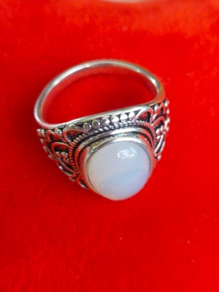 Anillo Piedra Lunar Diseño Vintage
