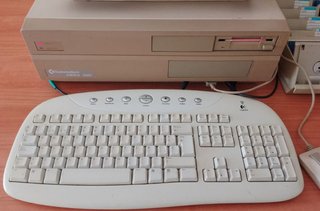 Commodore Amiga 2000 SIN MONITOR