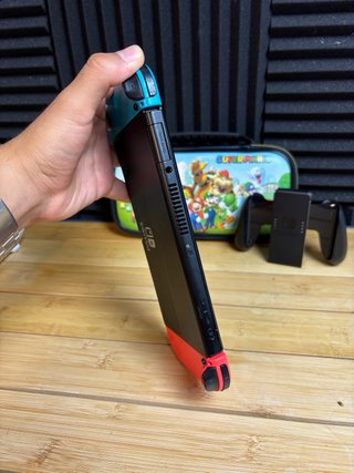 Nintendo Switch OLED + Accesorios