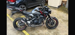 Kawasaki Z900 Negra/Gris