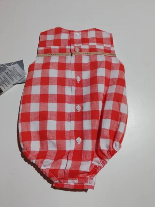 Pelele de bebé a cuadros rojos y blancos