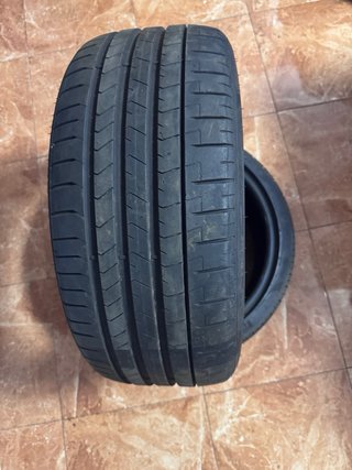 Pareja Neumáticos Pirelli 235 35 R20