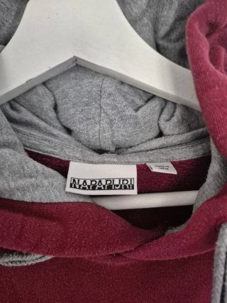 Sudadera Napapijri con capucha Talla M