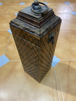 Caja de madera para botella