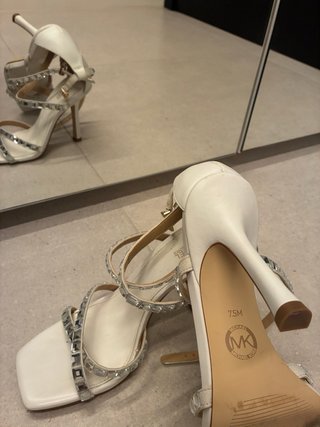 Sandalias Michael Kors Blancas con Pedrería