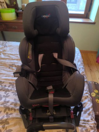 Silla coche Klippan kiss 2 plus a contramarcha.