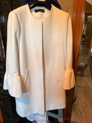 Abrigo Zara Woman crudo L