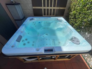 Spa Jacuzzi 6 Personas Azul/Blanco
