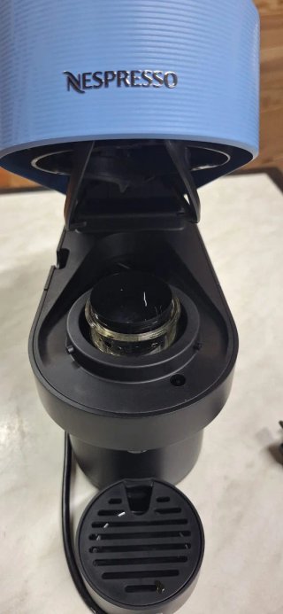 Cafetera Nespresso Vertuo Pop DeLonghi