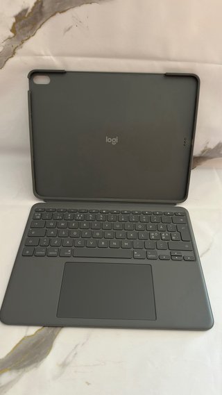 Logitech Combo Touch iPad Air 13” Teclado