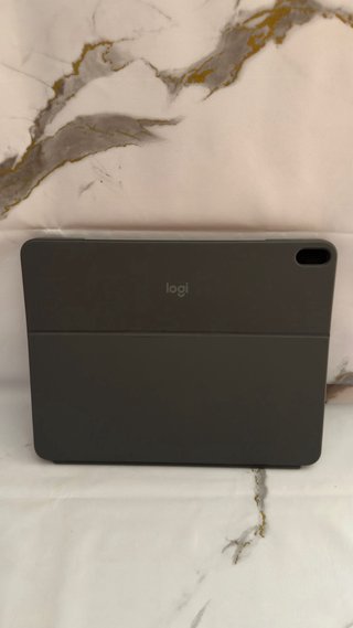 Logitech Combo Touch iPad Air 13” Teclado