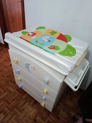 Mueble cambiador blanco bebé con bañera