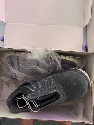 Zapatos de trabajo FAL grises y blancos