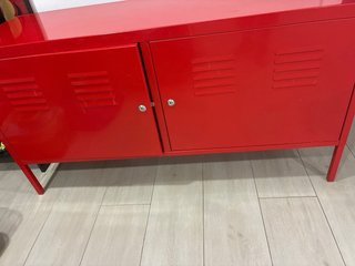 Mueble TV/Alacena Rojo Metálico