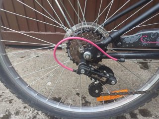 Bicicleta niña BTWIN rosa y negra