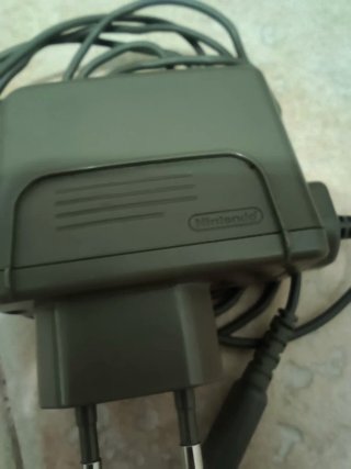 Nintendo DS Lite rosa con caja y cargador (leer)