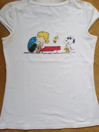Camiseta Snoopy y amigos