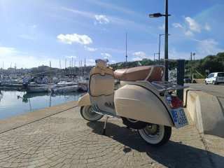 Vespa 160 GT Clásica Restaurada