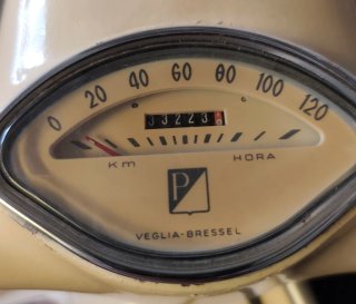 Vespa 160 GT Clásica Restaurada