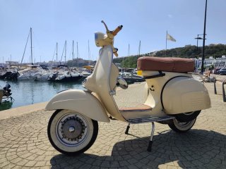 Vespa 160 GT Clásica Restaurada
