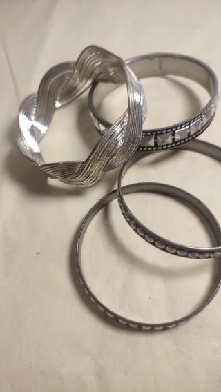 Conjunto de 3 pulseras plateadas