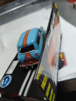Scalextric Mini Cooper Gulf Edición Limitada 18/50