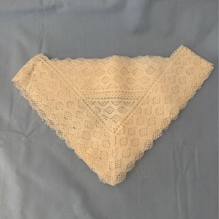 Puntillas para sábana beige