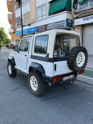Suzuki Samurai 1992