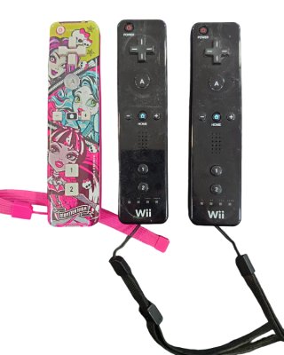 Nintendo Wii Negra con 3 Mandos y Nunchuk