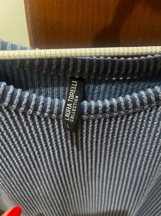 Maglia azzurra a coste