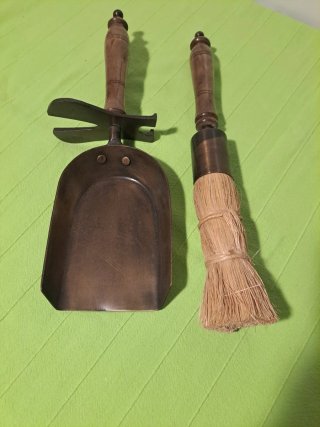 SET LIMPIEZA CHIMENEA: PALA Y ESCOBILLA - LEER.