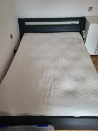 Estructura de cama doble negra