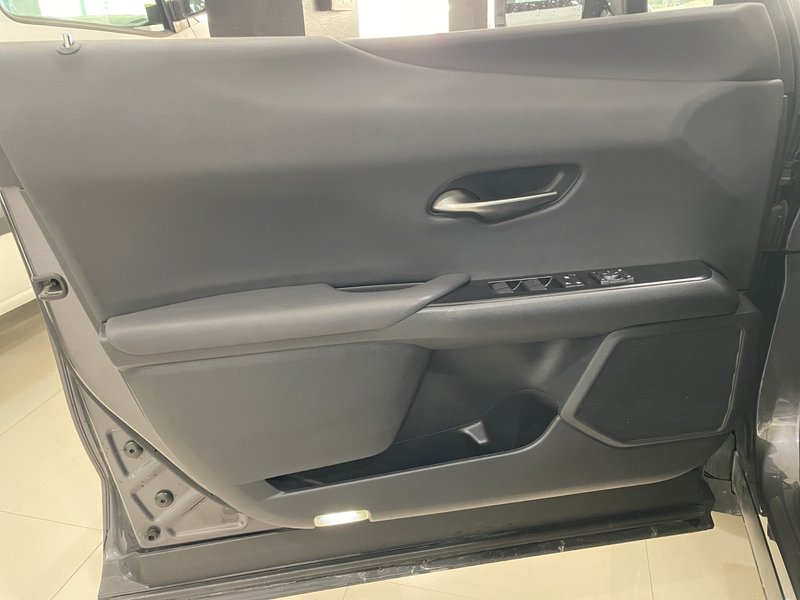 Lexus UX 250h BUSINESS 2022, foto 14