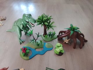 2 set Playmobil Dinosaurios y Vehículo